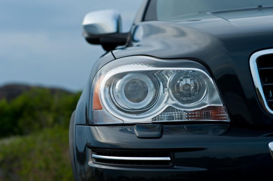  Volvo XC90 2007 года  (фото 33 из 142)